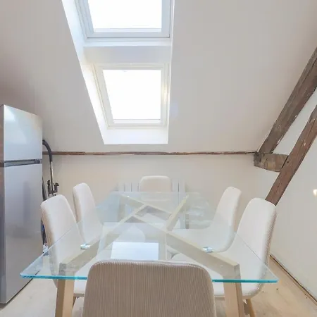 L'escale Elegante Design, Comfort & Quiet